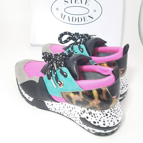 Steve Madden Wild style Cliff Sneaker. WOMANS - Picture 7 of 8